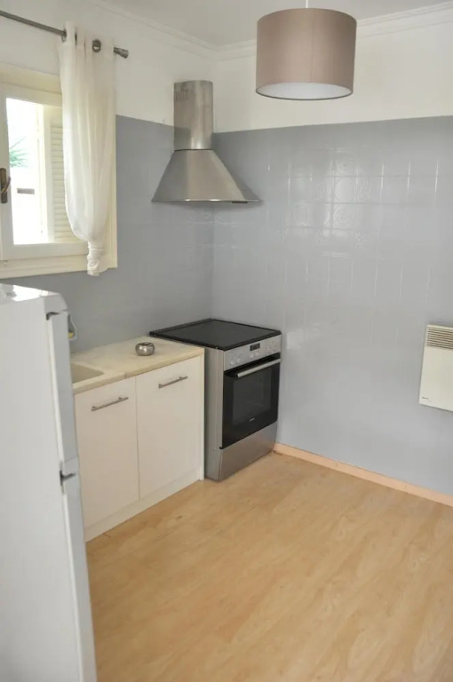 Studio in Glifada, With Furnished Garden and Wifi - 1 km From the Beac