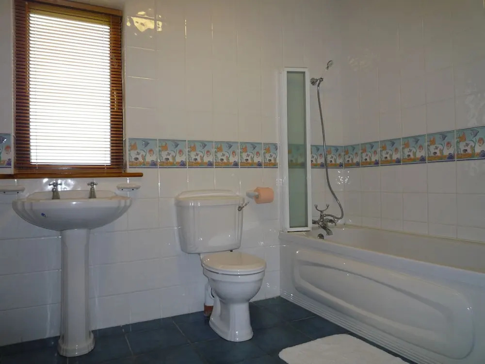 Galway Bay Lodge