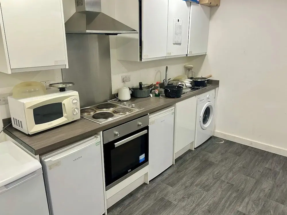 Room in Studio - One Studio Bradford City Center