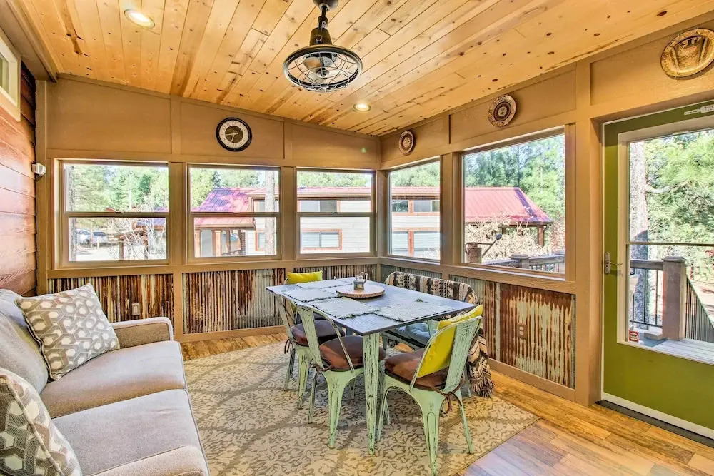 Near Hiking Cabin with Deck and Grill in Show Low
