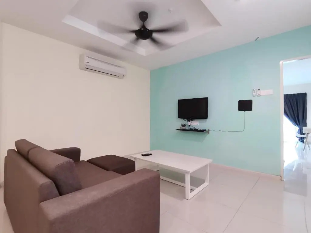 Marina Island Lumut Homestay by Goopro