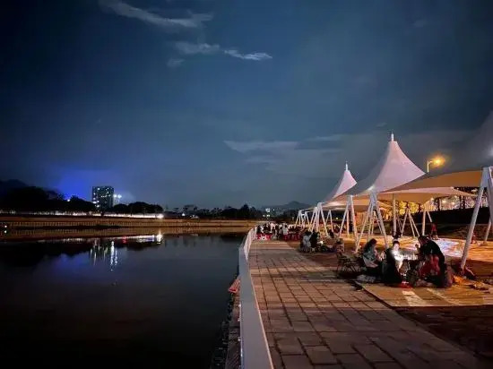 Shell Hotel