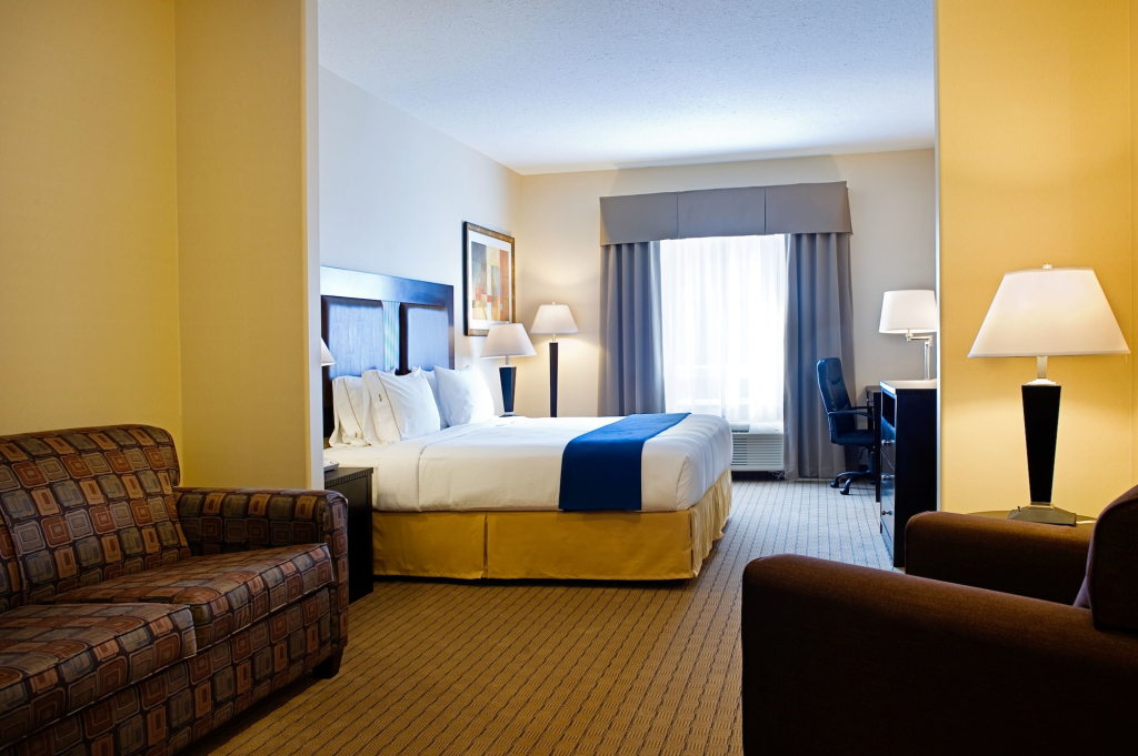 Holiday Inn Express & Suites-Regina-South by IHG