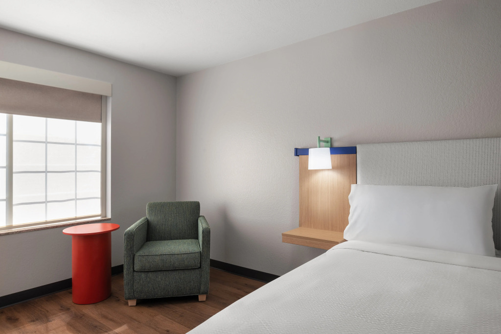 Garner Hotel Paducah West by IHG
