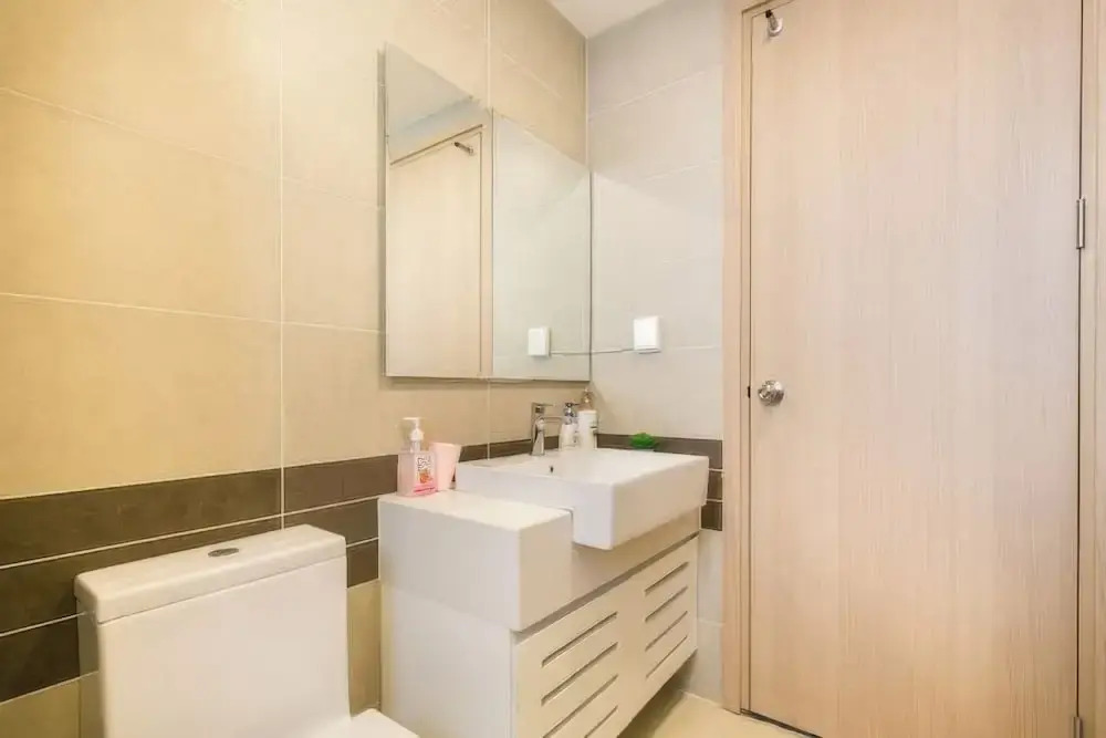 Rivergate Luxe - Central Saigon Stay