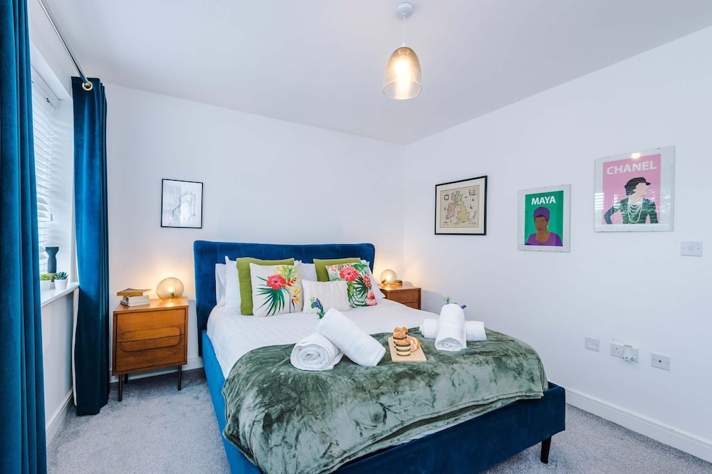 Spacious 2 Bed Perfect for Couples With Parking
