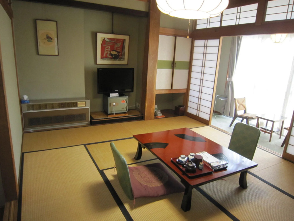 Shimaya