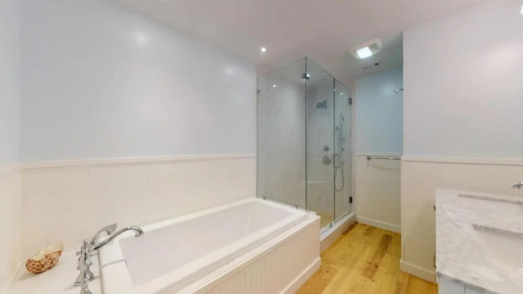 299 Turnberry Village