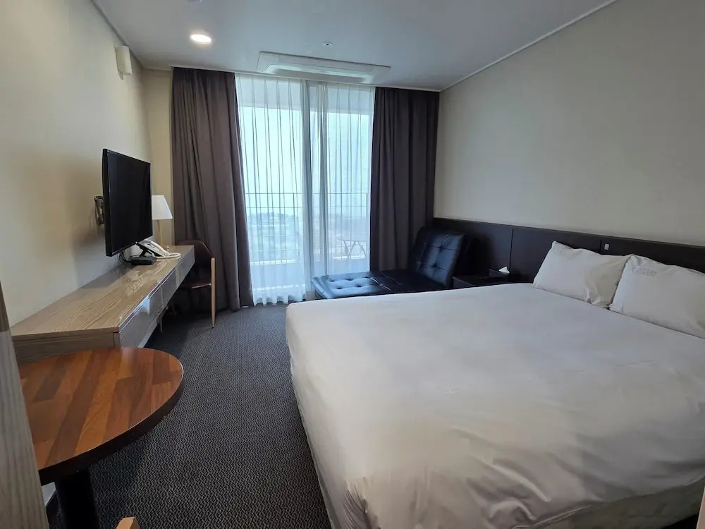 Riviera Hotel Yeongjong