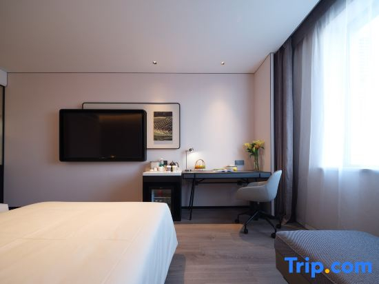 Atour Hotel Jinzhou Bohai University Shifu Square