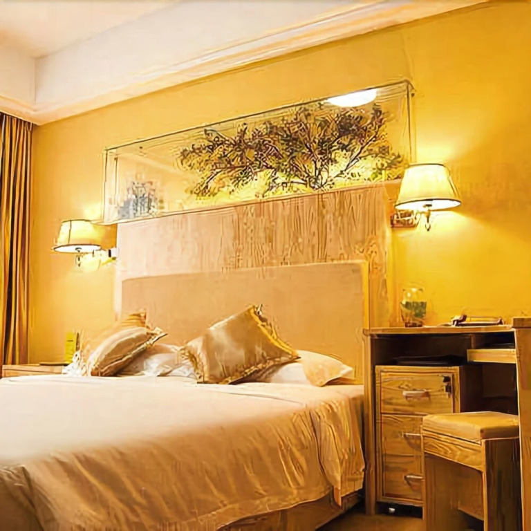 Xinglong Hotel