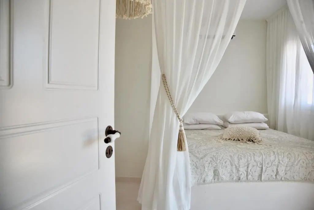 Elefthia Syros Junior Suite