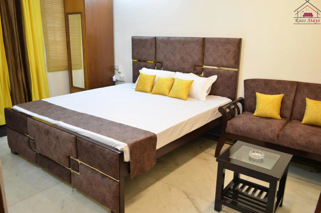 Furnished 2BHK Independent Apartment 8 in Greater Kailash - 1 with 2 Balconies