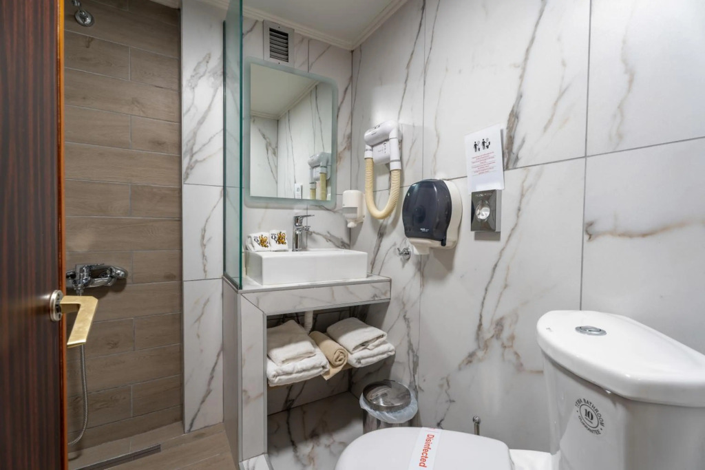 Queen Olga Hotel