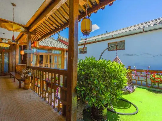 丽江见山庐古城全景花园酒店