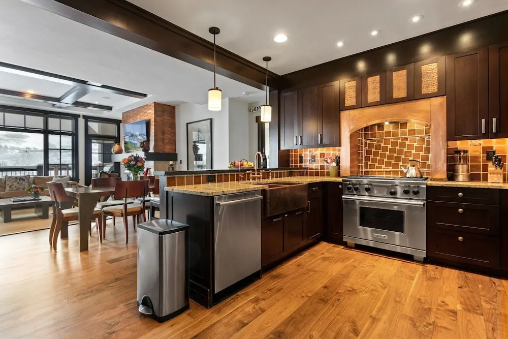 Flagstaff Lodge at Deer Valley Resort - Two Bedroom Residence #305 2 Condo