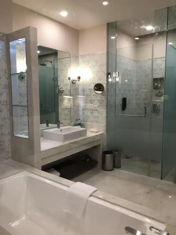Le Meridien Jaipur Resort & Spa