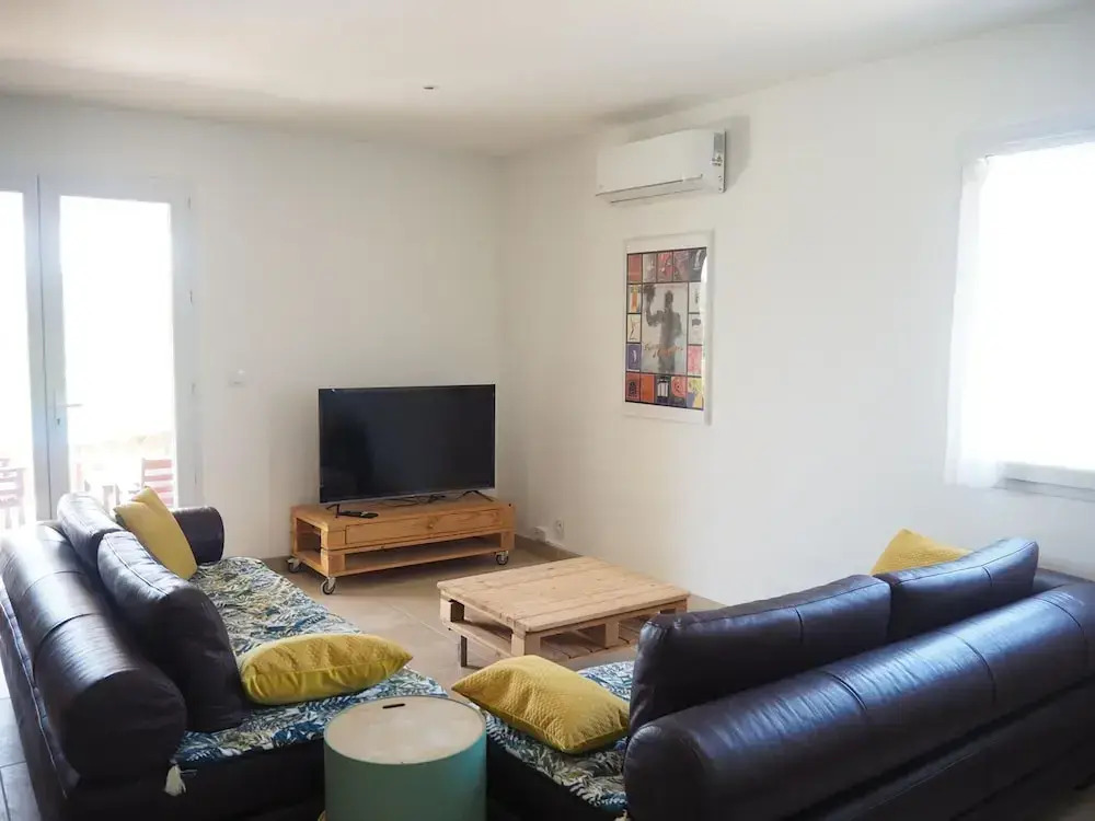 Holiday Home Near Pont du Gard & Vineyards