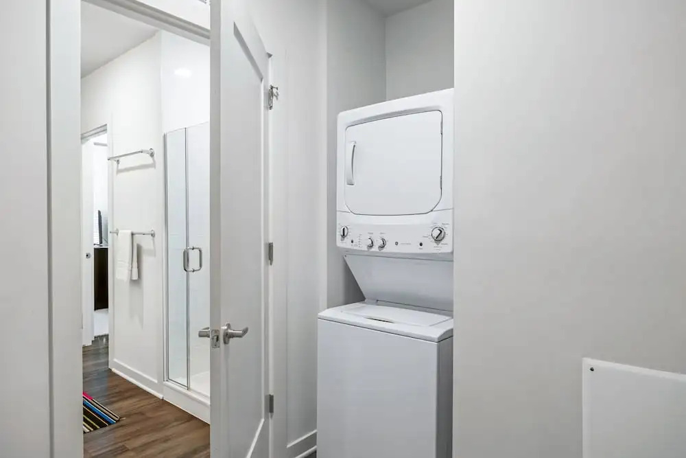 Spectacular Suite 1BR 1BA Apt I - Includes Bi-weekly Cleanings Linen Change