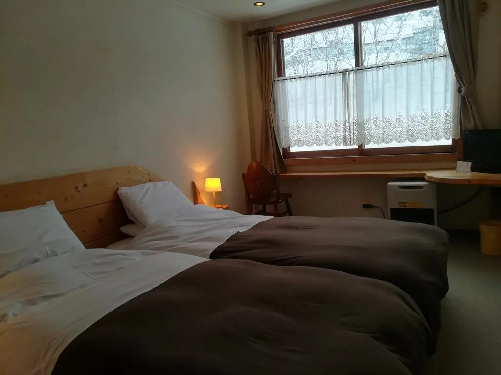 Fujio Pension Madarao Apartment Hotel & Restaurant