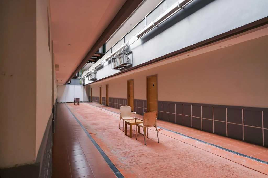Sans Hotel Rumah Kita Daan Mogot by RedDoorz