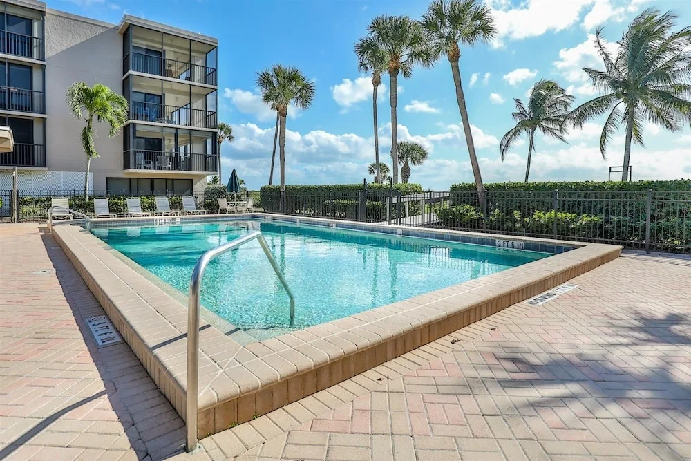 Sundial A403 - One Bedroom, Direct Beachfront! Condo