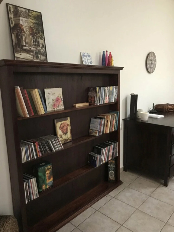 This Wonderful Residence Offers a Great Experience for up to 10 People