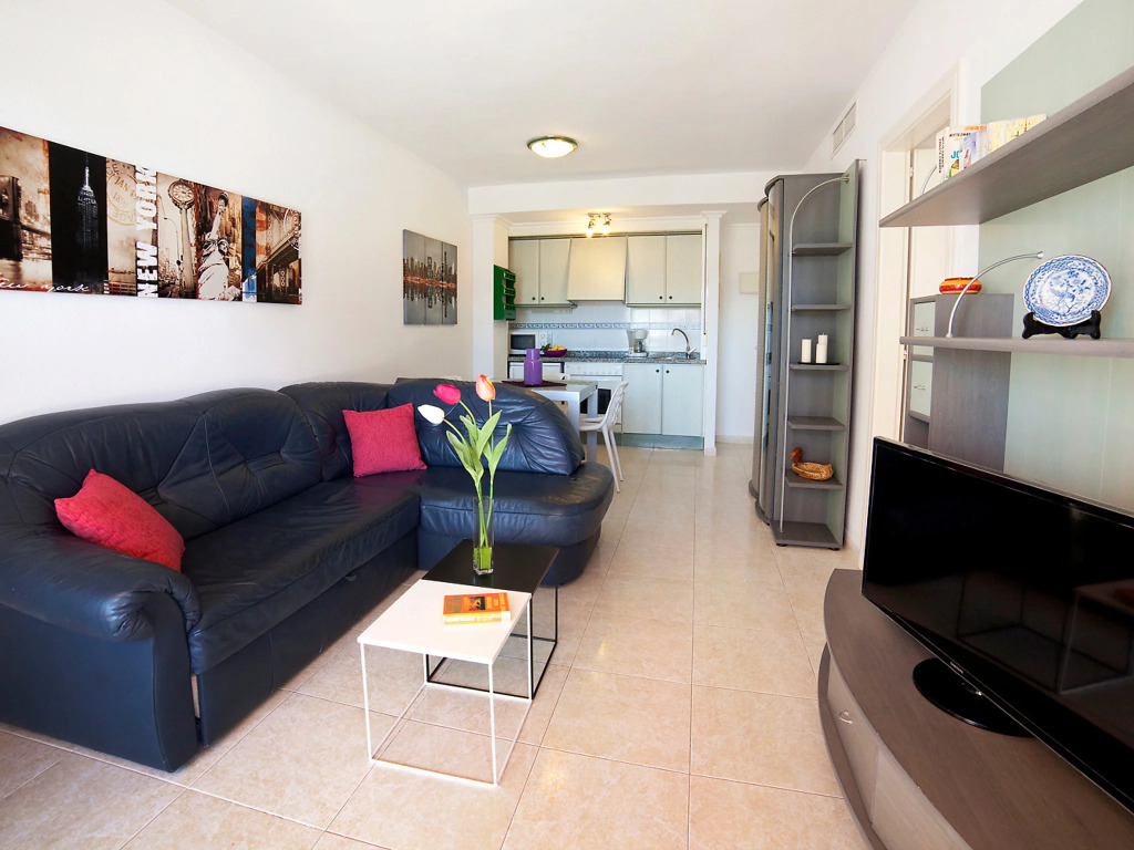 Apartment Zafiro 02 by Interhome