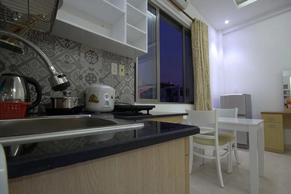 Smiley Apartment 12