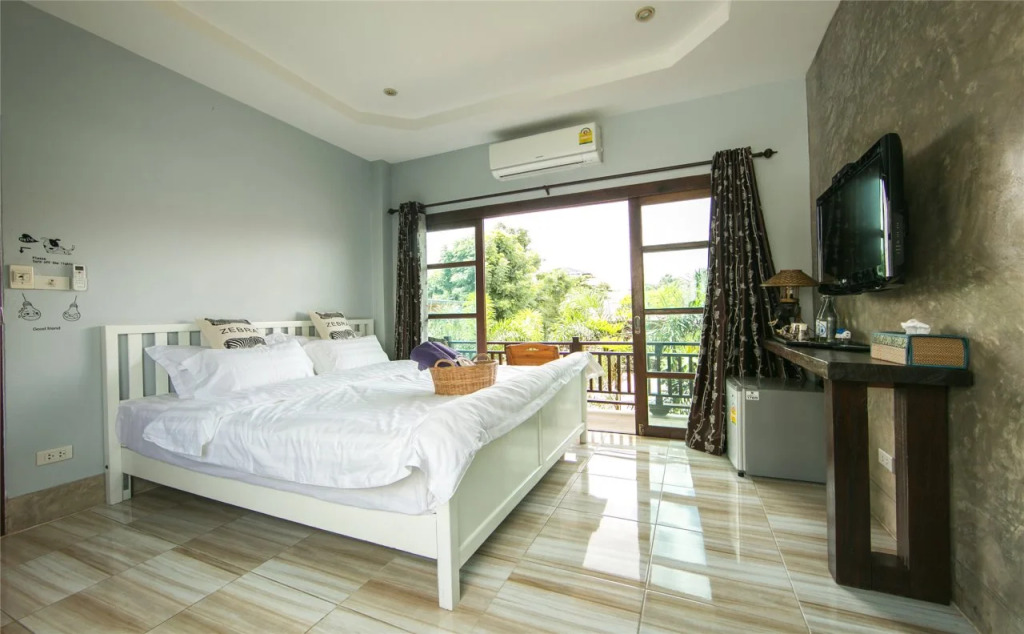 PJ House
