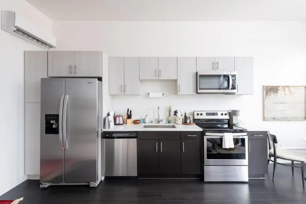 Flexhome Skywalk to Fiserv U3 RooftopGymParking