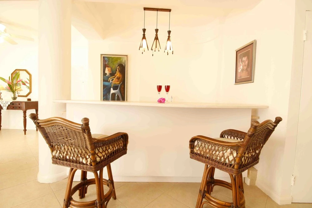 Cattleya's Green Suite Exquisite