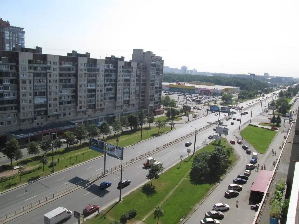 FlatHome24 on Prospekt Bolshevikov 9