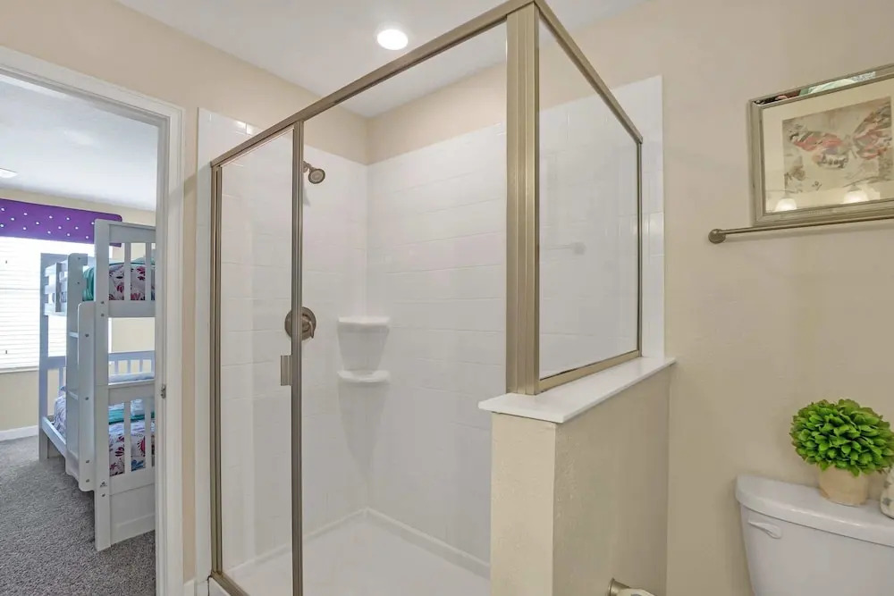 Stunning and Spacious Home Near Disney, CDC Standards #rcg8521