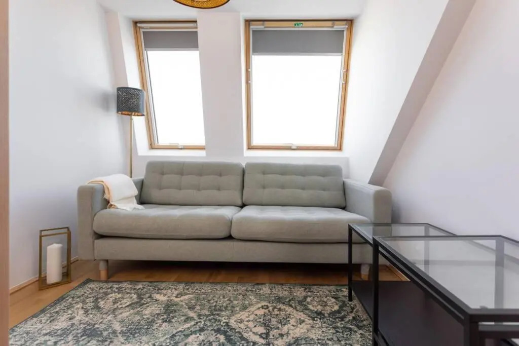 Penthouse near Schoenbrunn with large terrace! N43