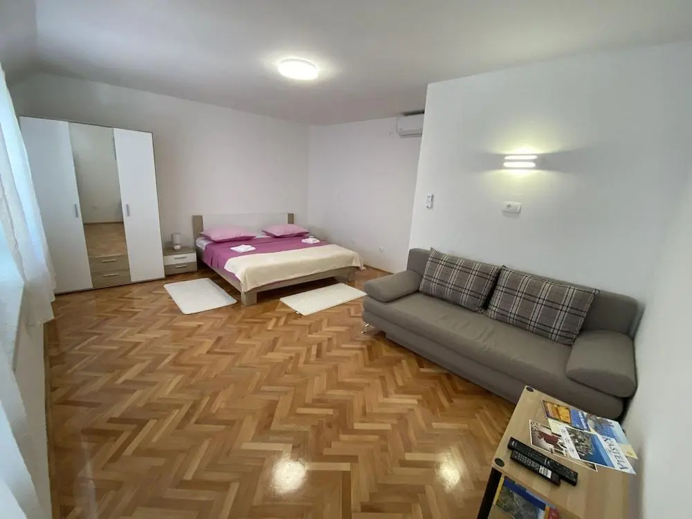 Maria Apartments