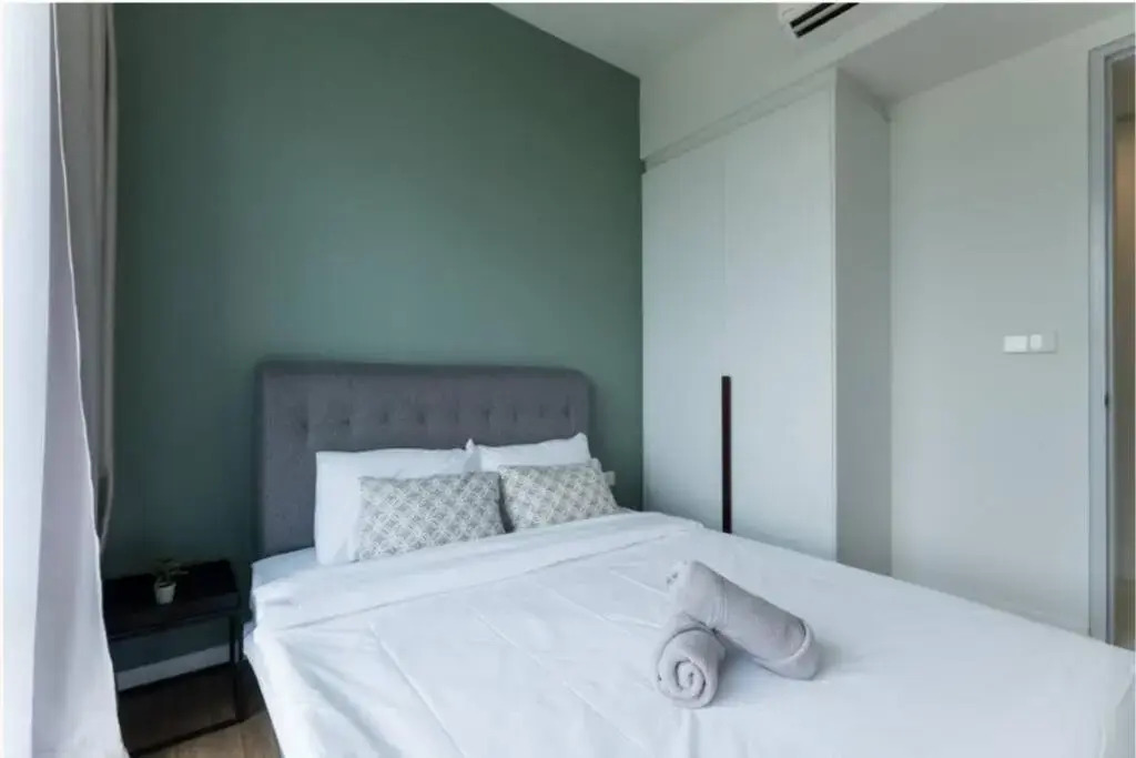 Mountain View 2 room KL East Mall 4pax NEW