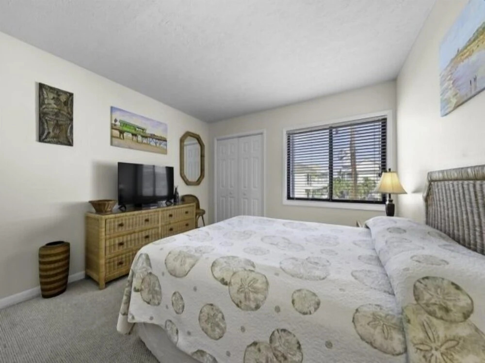 Pura Vida Pure Life - Expansive Views Of The Ocean And Wide Sandy Beach 1 Bedroom Condo by RedAwning