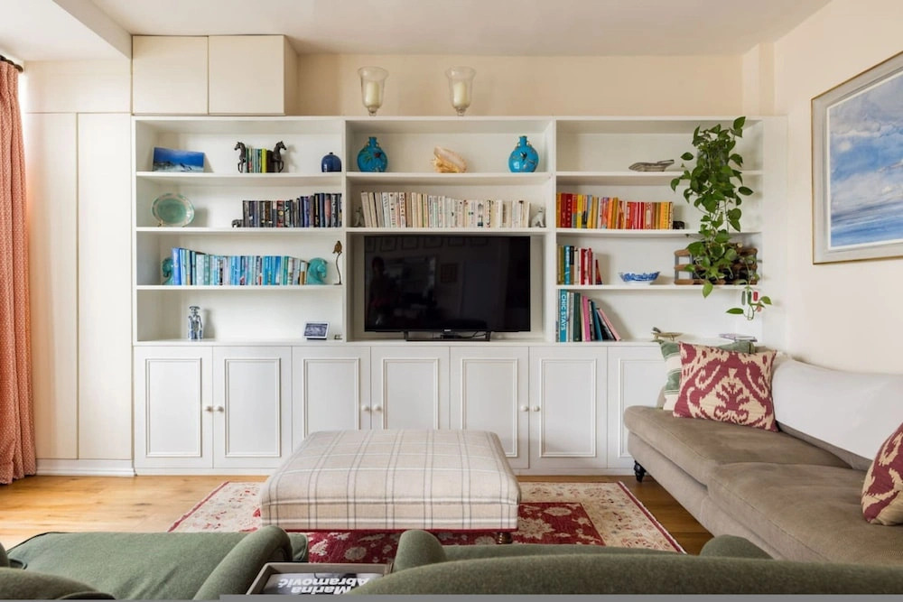 Traditional Treasure 3 Bedroom Home by Hyde Park