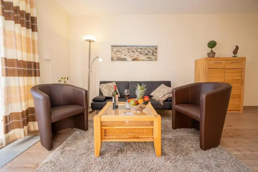 Wohnung 4 im EG Haus Stranddistel, komfortable Ferienwohnung fur 3 Personen in Zingst