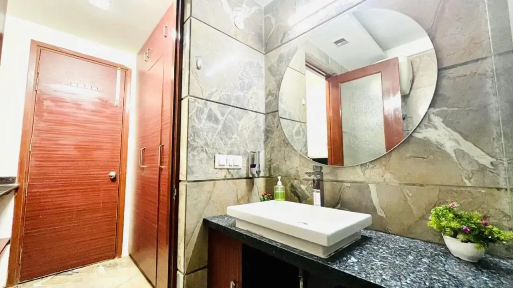 BluO Cozy Studio with Balcony - Green Park HKV