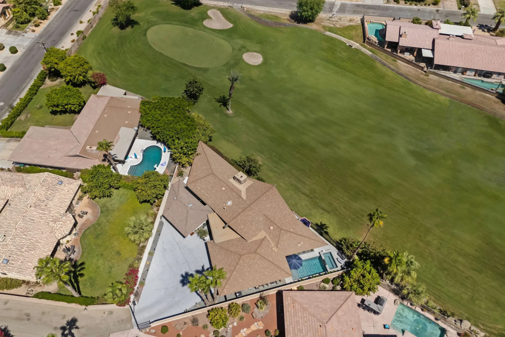Edgy House Pool Hot Tub and Golf Course Views
