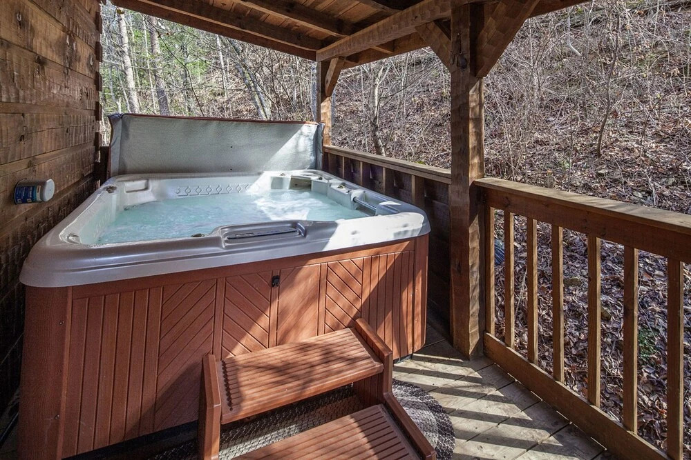 Jalyns Treehouse by Eagles Ridge Resort