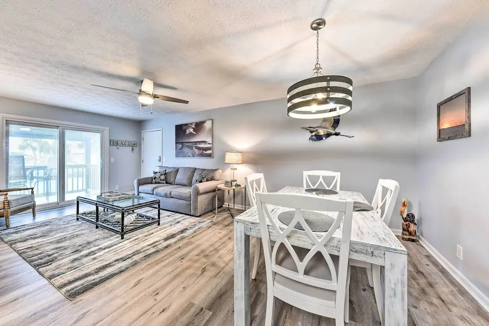 Quaint Condo < Half-mi to Fort Clinch Beach!