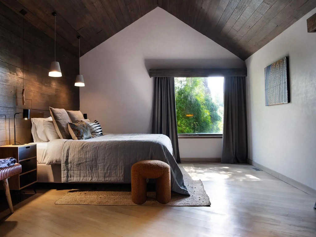 Hardwood House