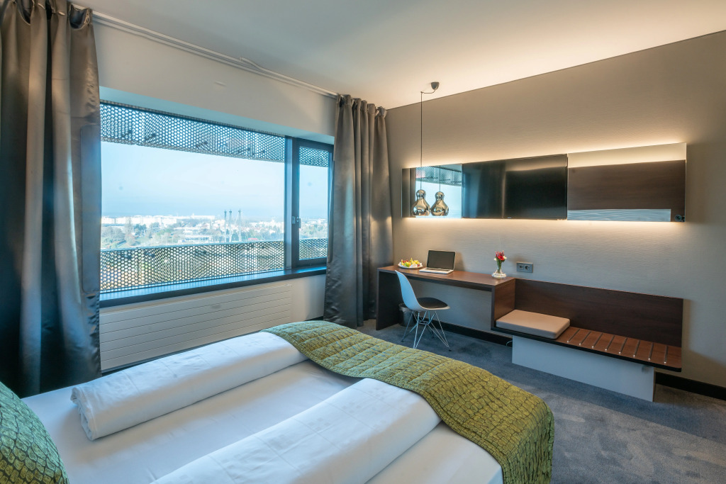 Airport Hotel Basel - Convenient & Friendly