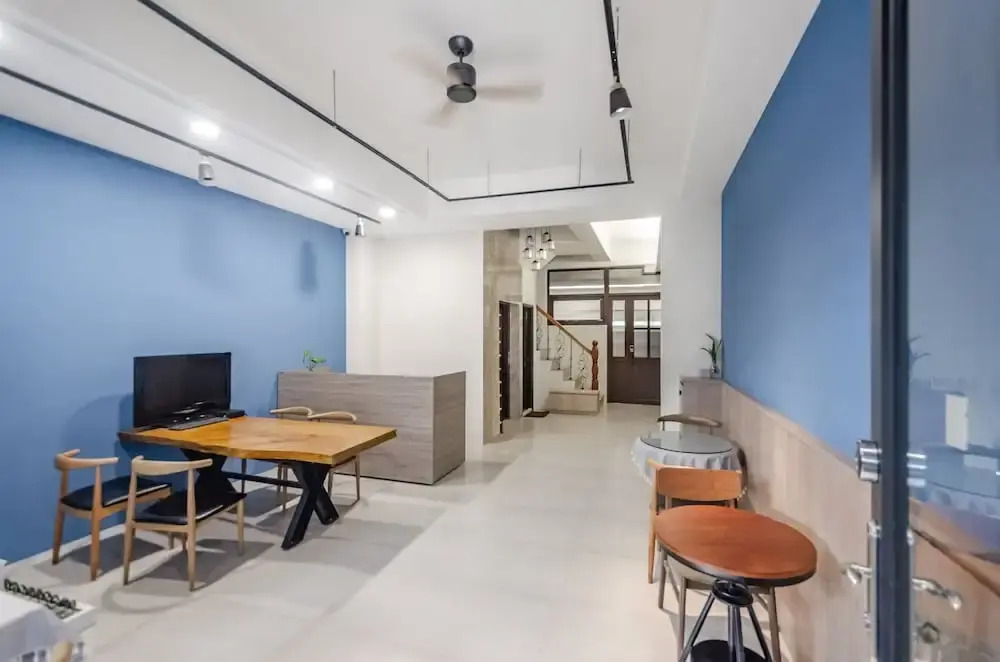 Spring Rain Hostel