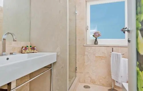 Capri Wine Hotel