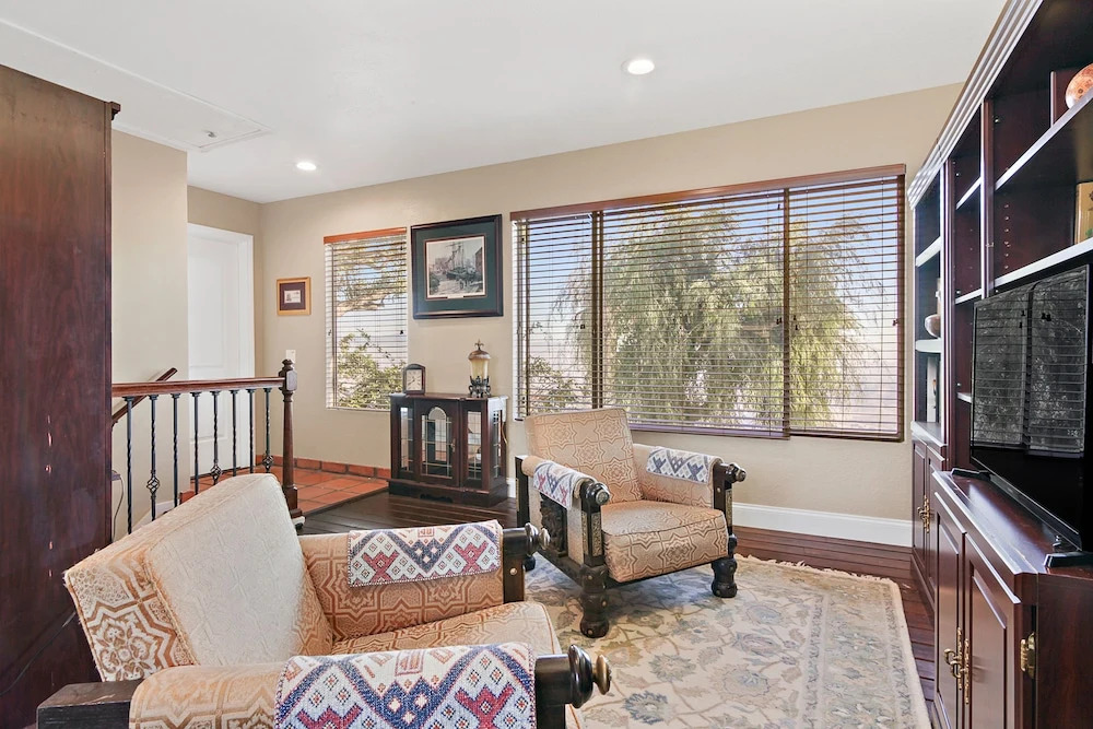 Luxe 3br W/ Stunning Canyon Views 3 Bedroom Home