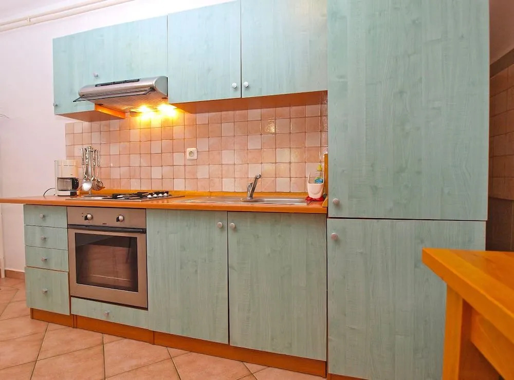 Apartment 1346